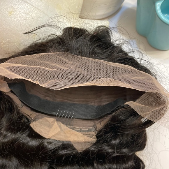 Frontal Wig - Picture 7 of 7